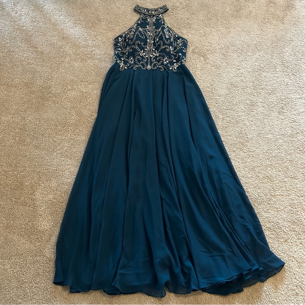 NWT JJs HOUSE A-Line High Neck Floor-‎ Length Sequined Gown - Picture 3 of 10